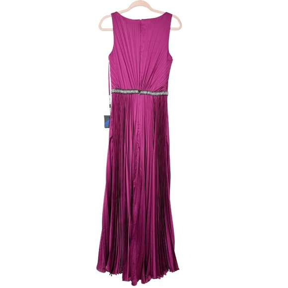 NWT Mac Duggal Pleated Sleeveless Bateau Gown Berry 6 #9839 - Picture 5 of 11